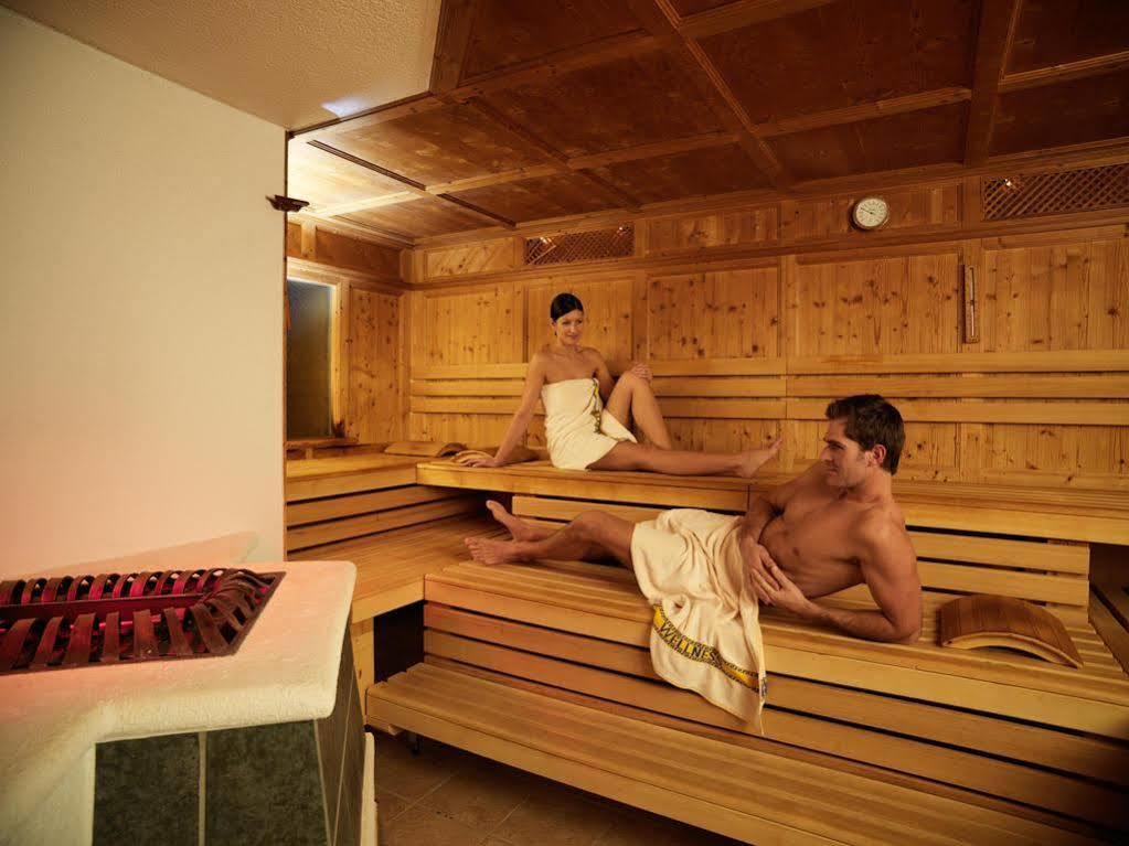 Tieflehner Hof Pitztalhaus Hotel Sankt Leonhard im Pitztal Luaran gambar